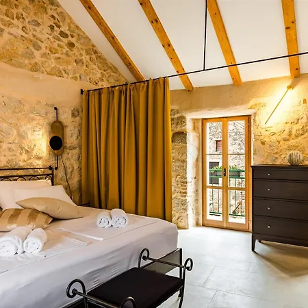 Guest house In Dvor *